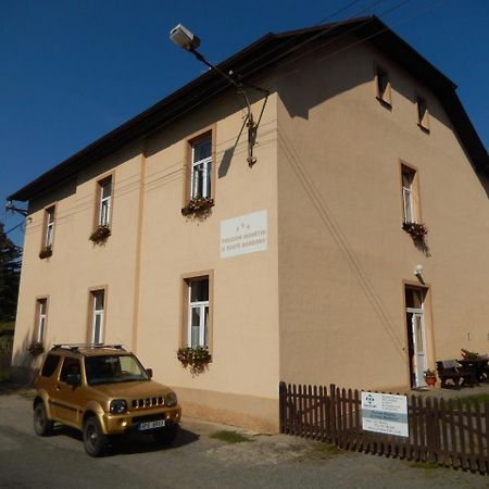 Penzion Manetin U Sv. Barbory Hotel Bagian luar foto